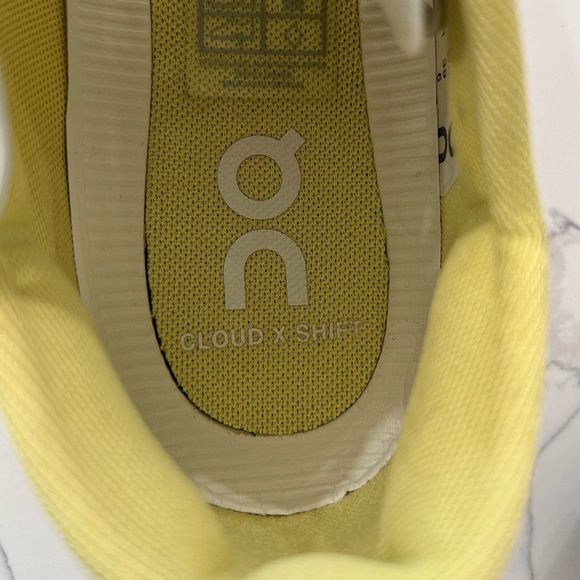 ON Running Cloud X Sneakers - Picture 8 of 8